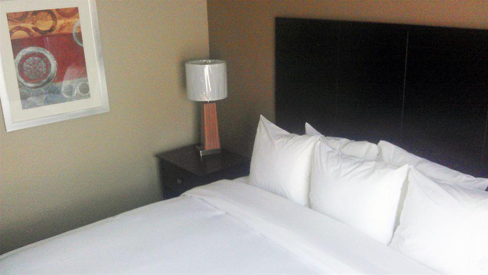 Comfort Inn & Suites Ballpark Area Smyrna Zewnętrze zdjęcie